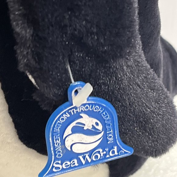 Vintage SEAWORLD ADVENTURE PARKS PENGUIN 11" PLUSH With Tag - Picture 4 of 6